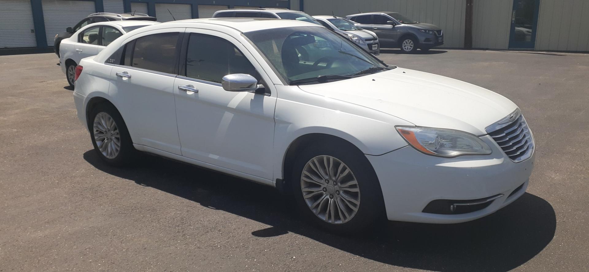 2011 Chrysler 200 (1C3BC2FG5BN) with an 3.6L V6 DOHC 24V engine, Automatic transmission, located at 2015 Cambell Street, Rapid City, SD, 57701, (605) 342-8326, 44.066433, -103.191772 - Photo#5